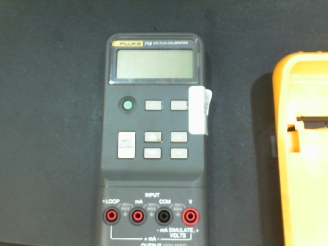 FLUKE 715 LOOP CALIBRATOR (B08012198)