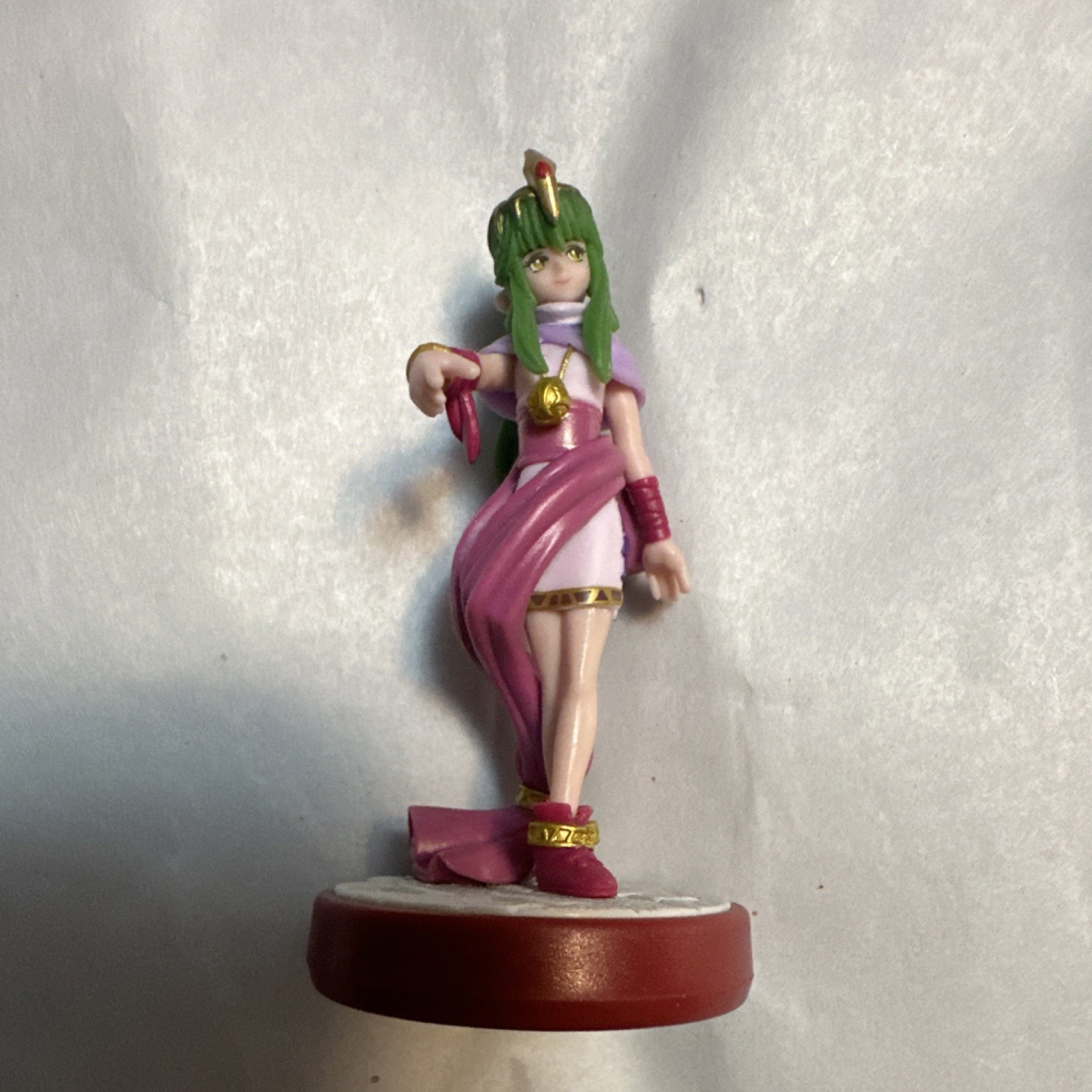 Nintendo amiibo Tiki Figure NVL-001 267000AQADG1 Fire Emblem Amiibo