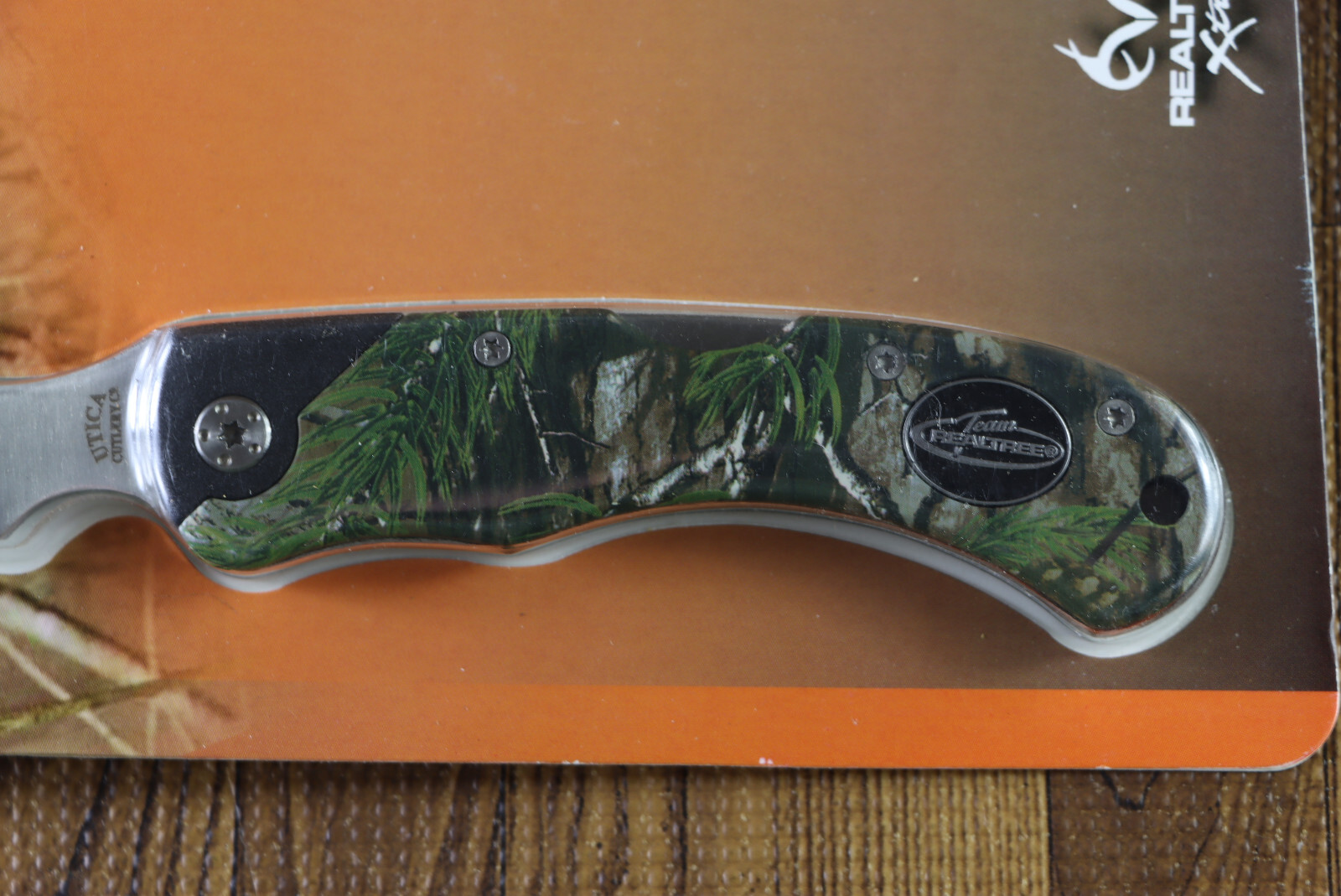 Utica Team Realtree Caper Skinner Folding Lockback Nylon Pouch 91-RT1700CP
