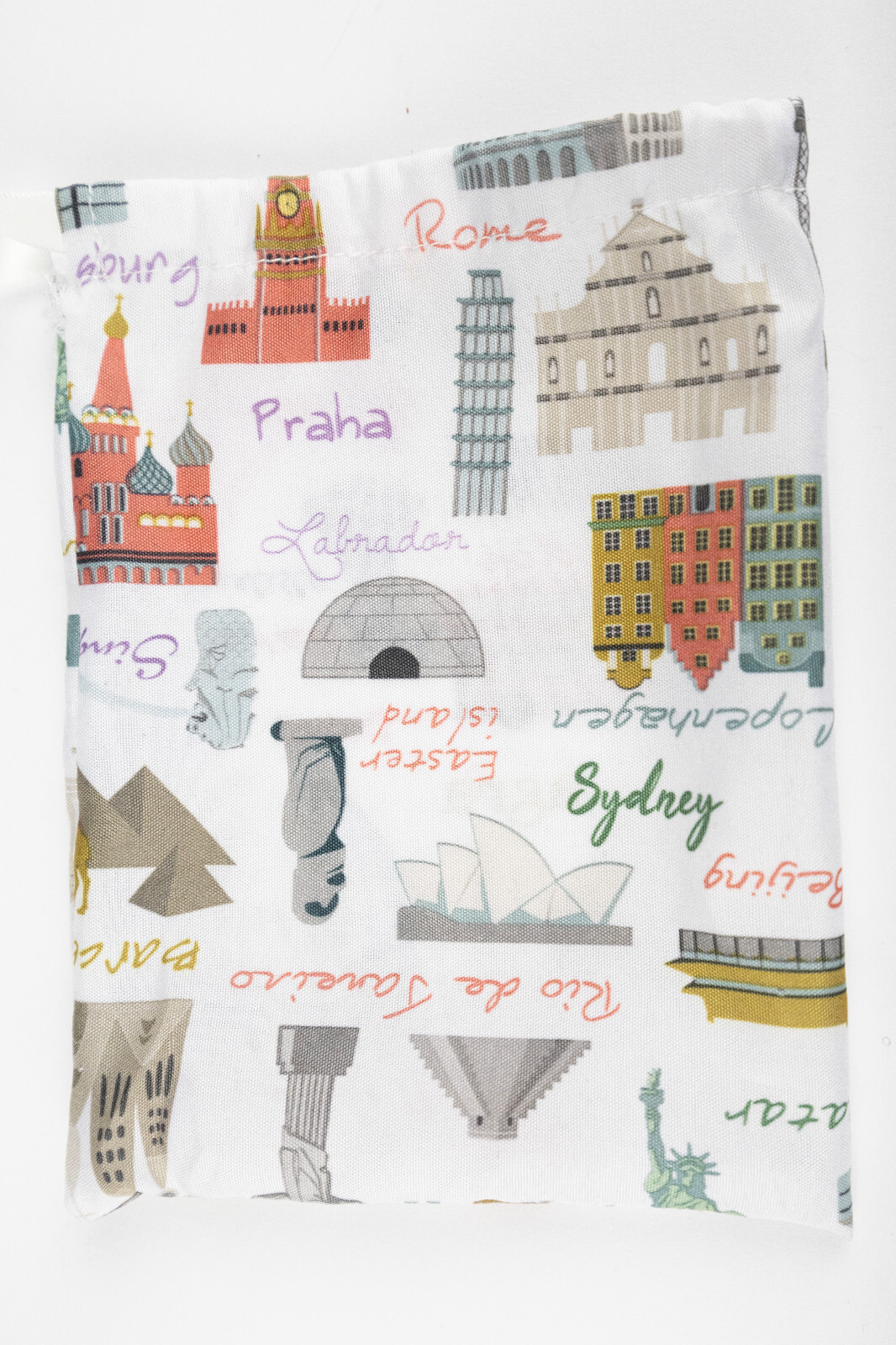 Buildings & Atttractions of the World Cloth Folding Slippers in Carry Bag Size M