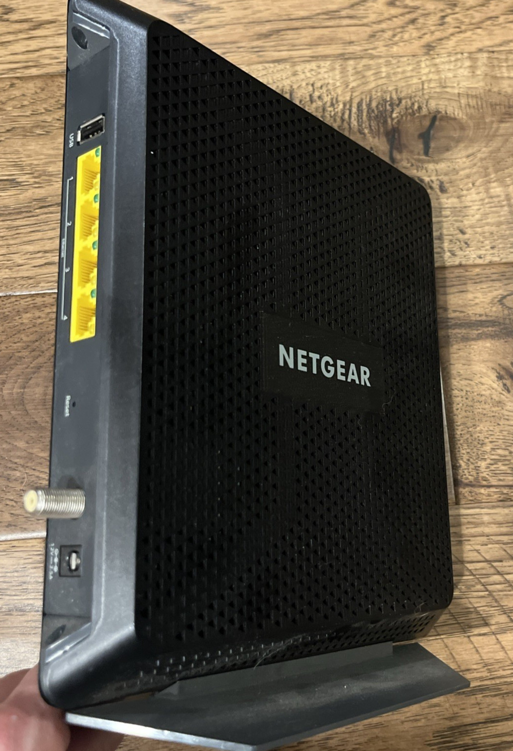 NETGEAR C7000v2 AC1900 Wi-Fi Cable Modem Router Black no cord