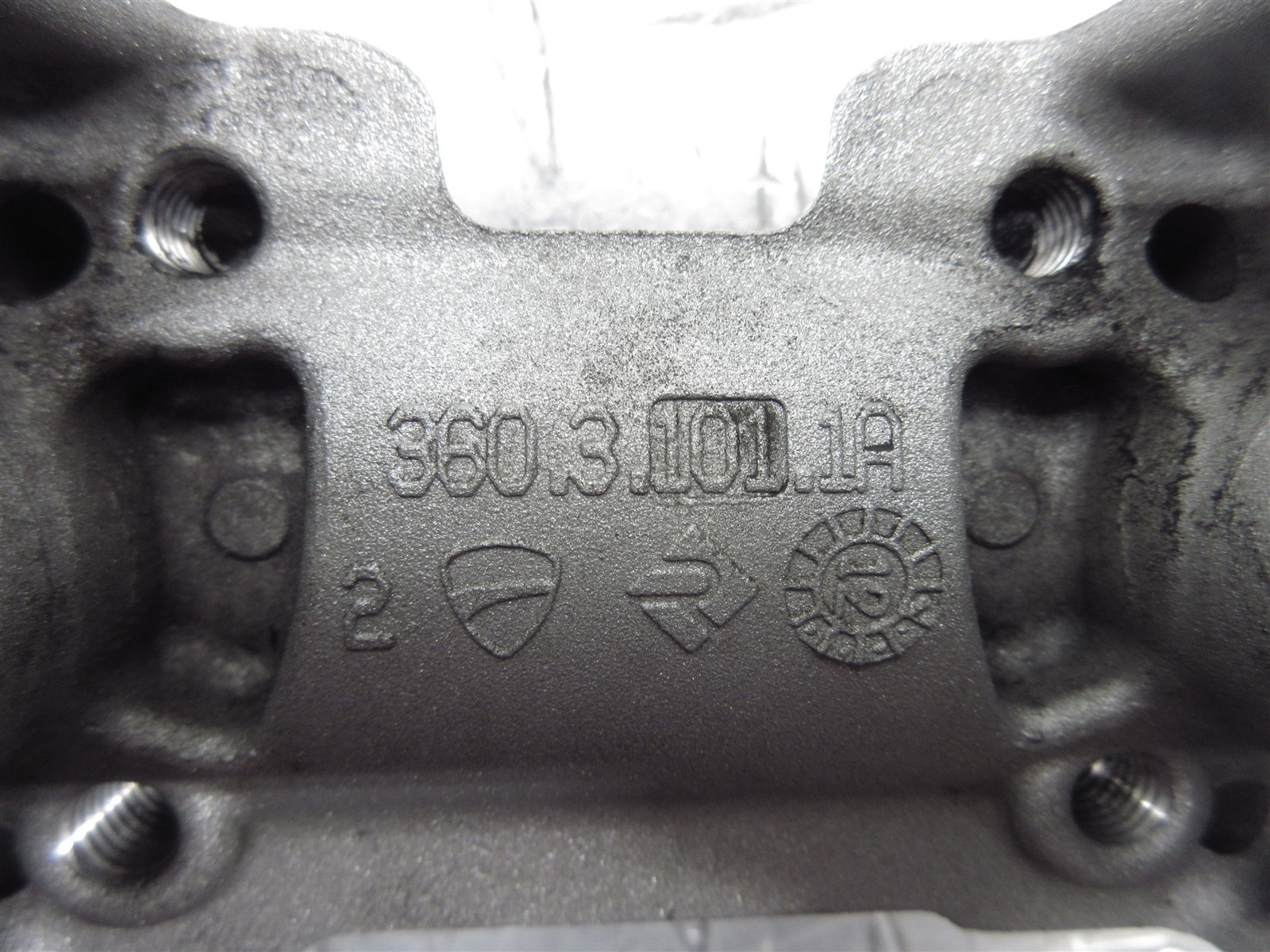2013 12-14 Ducati Monster 696 Handlebar Riser Clamp Mount Upper Lower Bracket