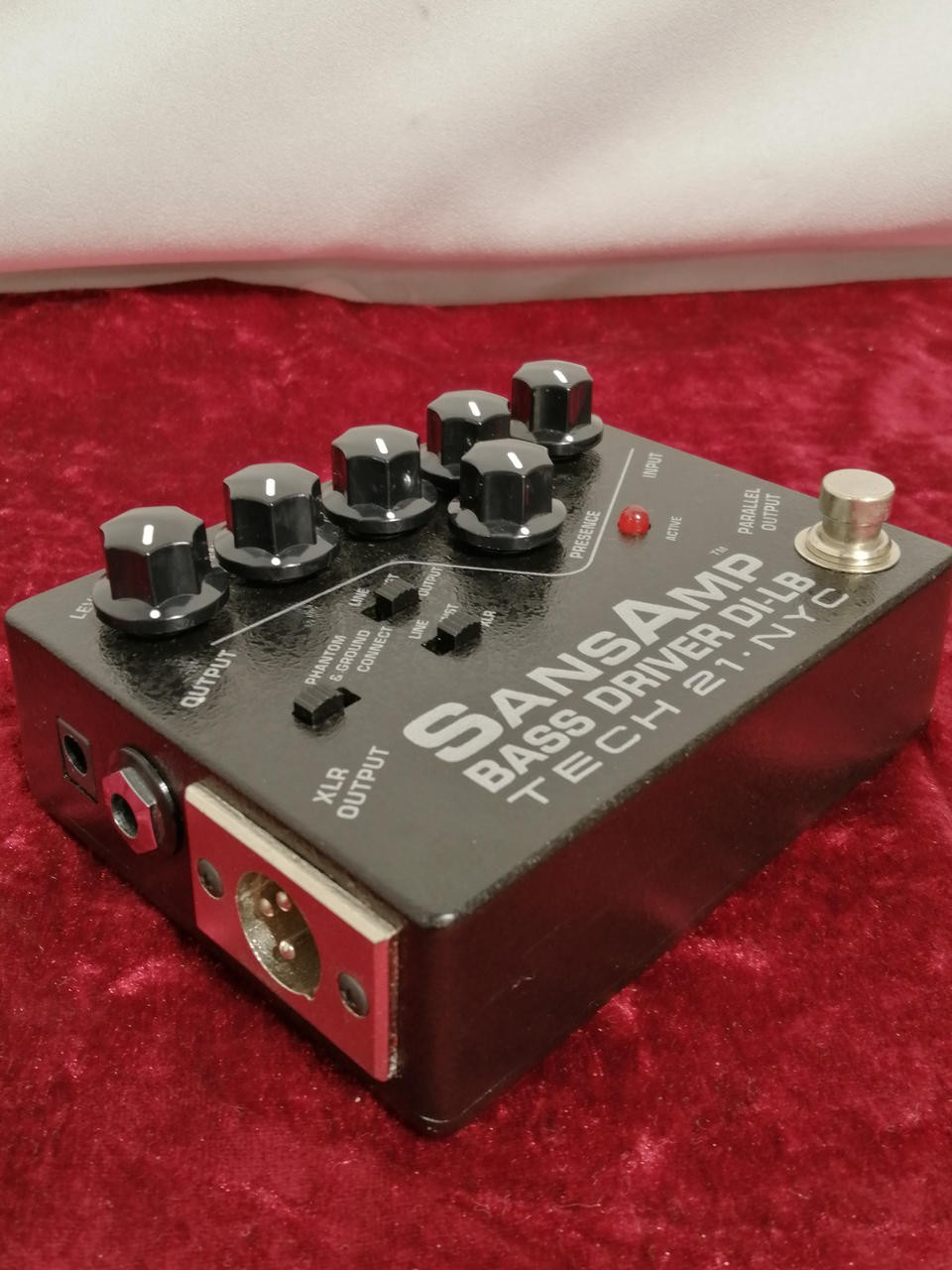 TECH21 SANS AMP BASS DRIVER DI-LB Model