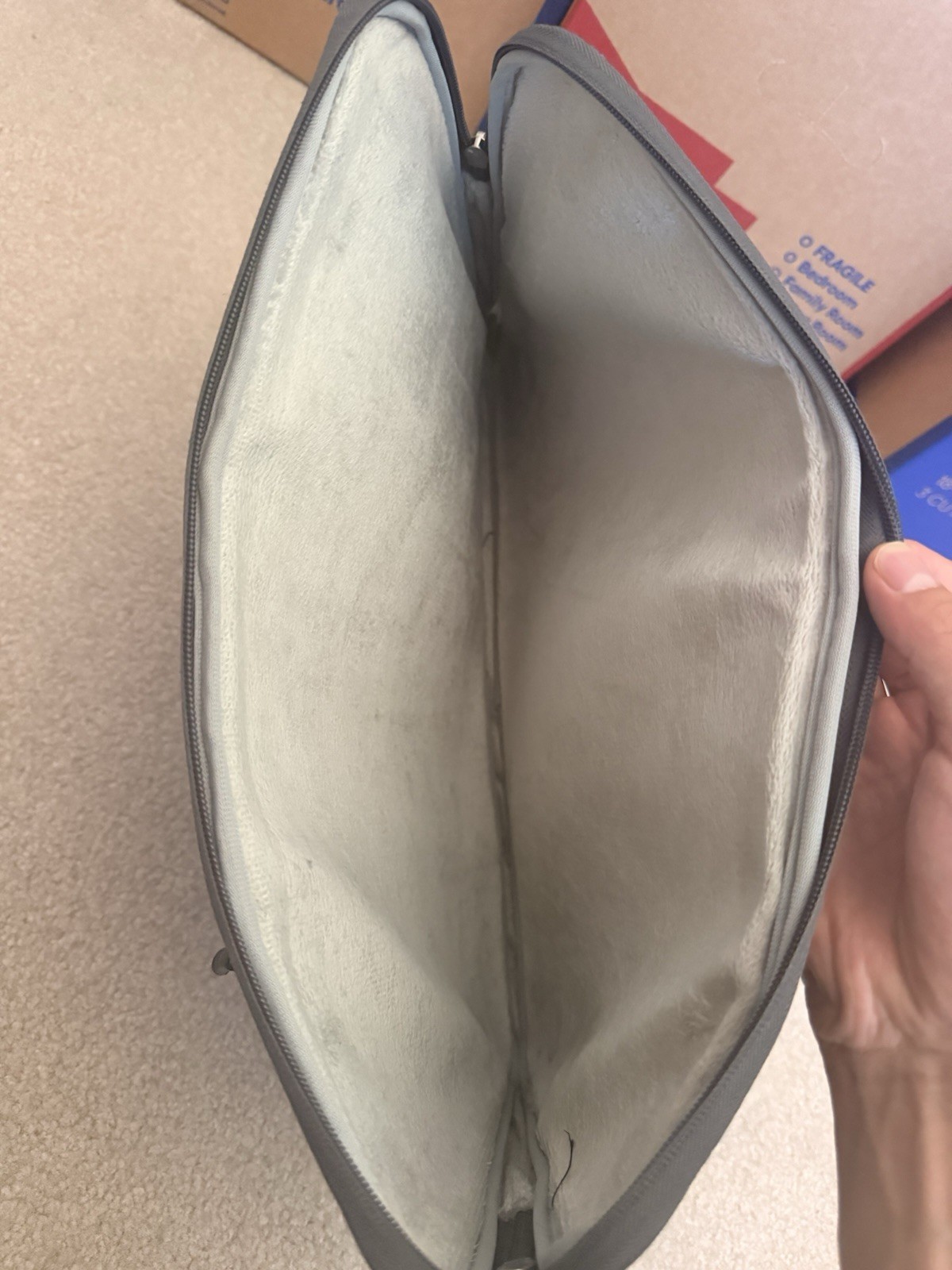 USED MOSISO Laptop Sleeve