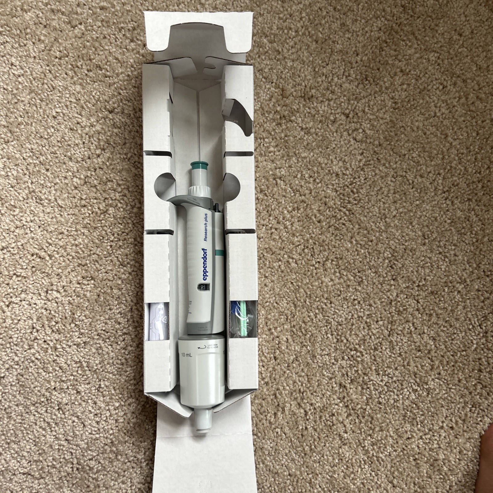 Eppendorf Research plus Single-Channel Variable Pipette 1-10 mL