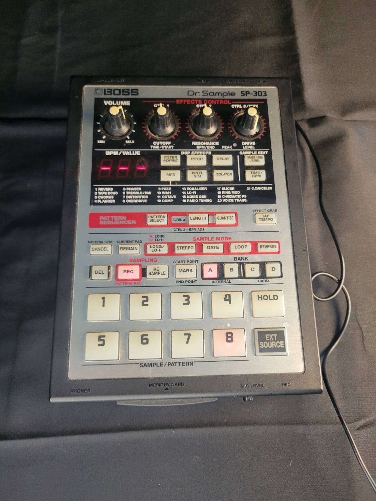 BOSS SP-303 Dr. Sample Sampler Lo-Fi Hip Hop Effects Sequencer Great Condition