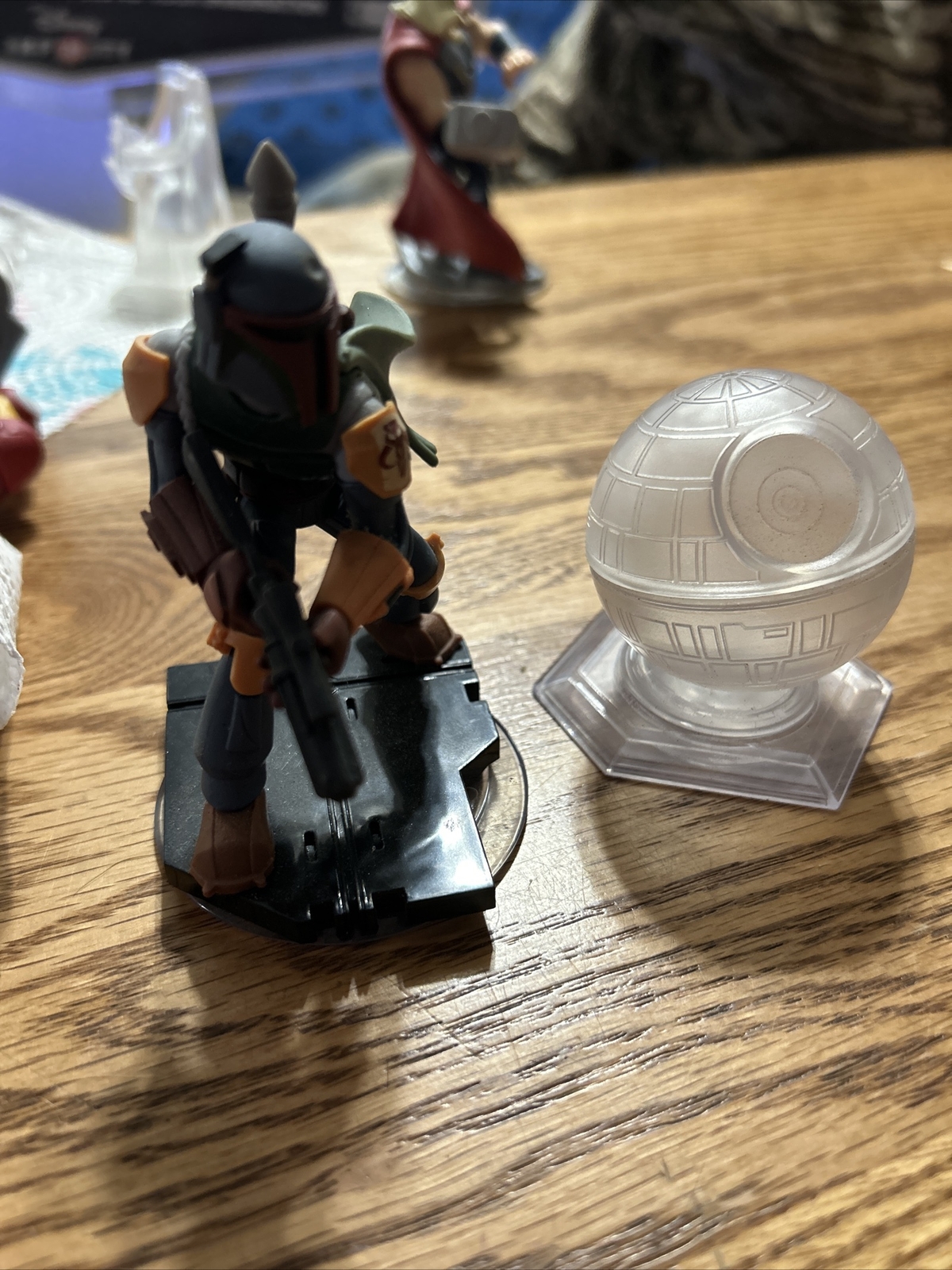 Disney infinity lot bundle - 25 Characters, 3 Crystals And 3 Portal bases
