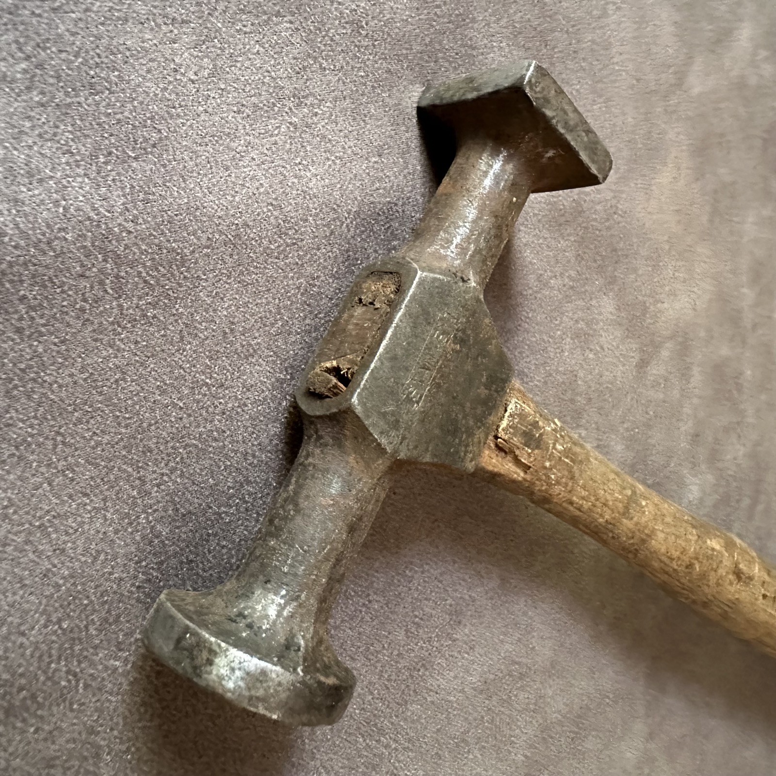 VINTAGE STANLEY AUTO BODY REPAIR PANEL BEATING SHRINKING HAMMER HAND TOOL