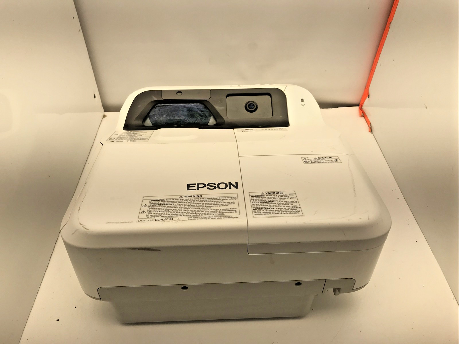 Epson BrightLink 685Wi Ultra Short Throw Projector H741A 1009hrs NO REMOTE