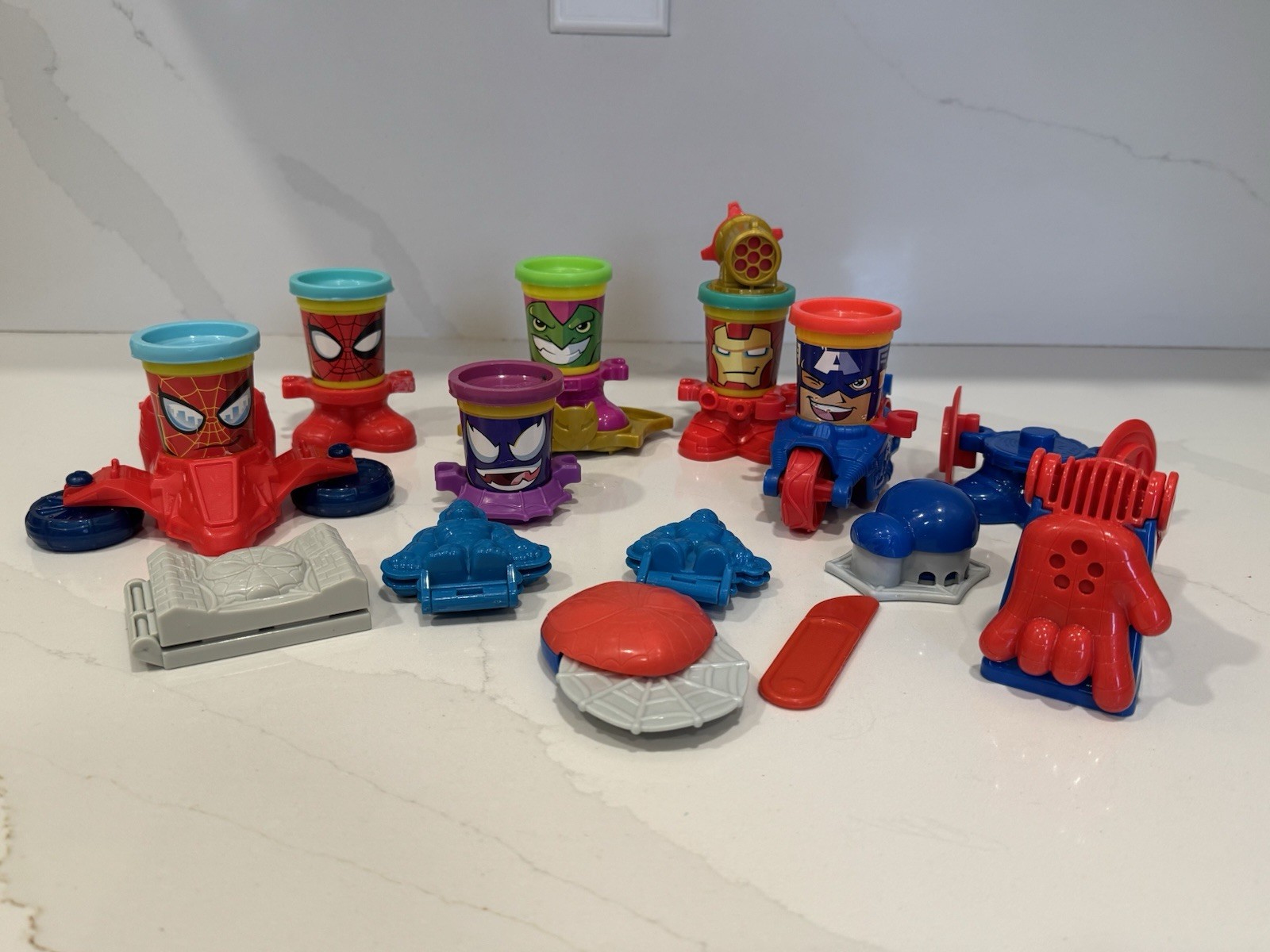 Play-Doh Marvel Spider-man Captain America Iron Man Venom Green Goblin Lot