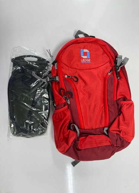 ** LEDGE OUTDOORS ** HIKING BACKPACK ' 20L WITH HYDRATION BLADDER '-NEW RED