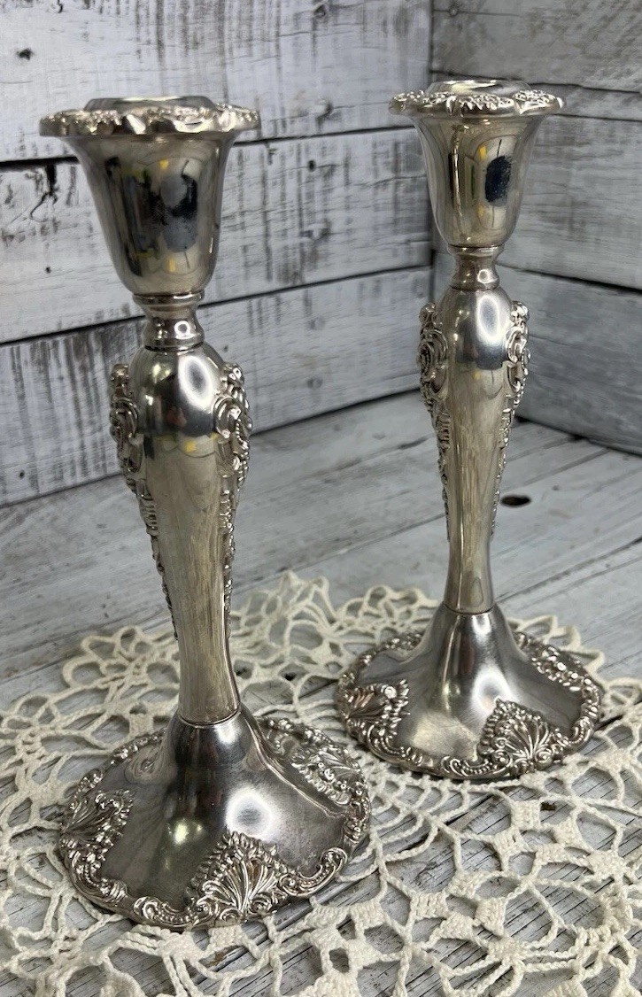 VINTAGE PAIR 2 GODINGER SILVER PLATED 8 25” CANDLESTICK BAROQUE GRAPE PATTERN 🩶