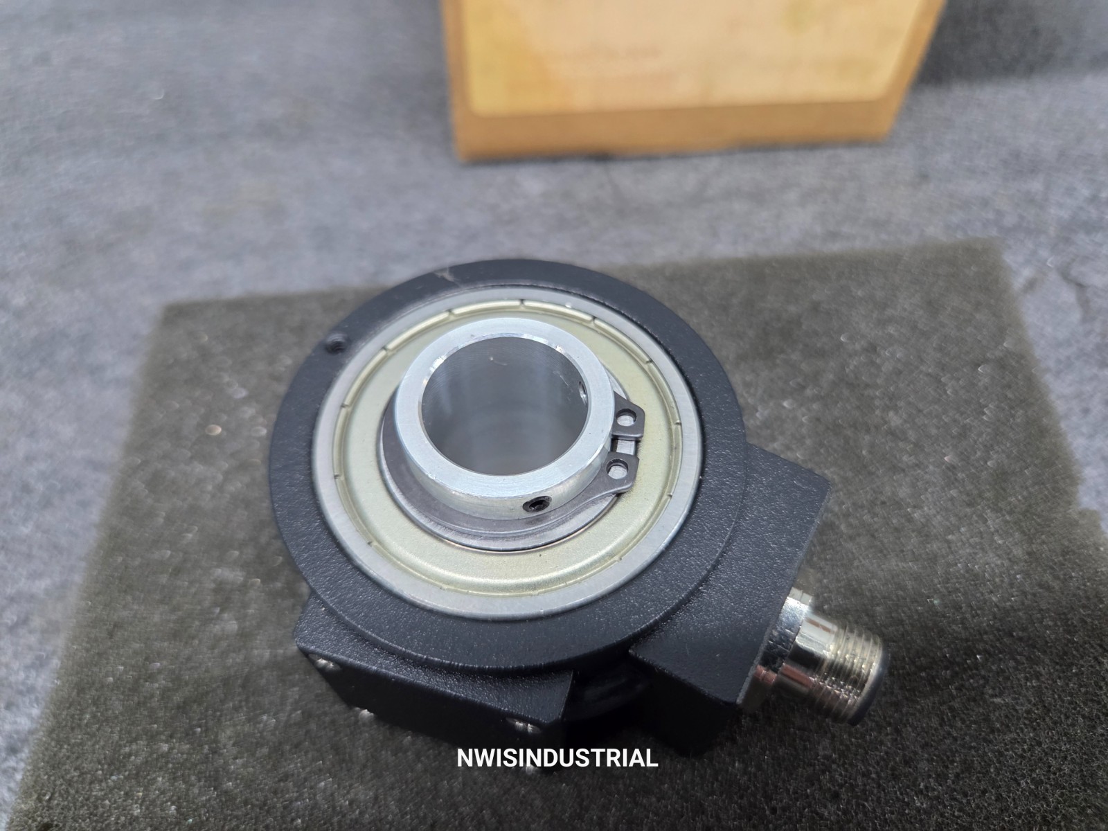 Accu-coder 225Q-34-0100-PU-N-N-J Encoder 5-24VDC