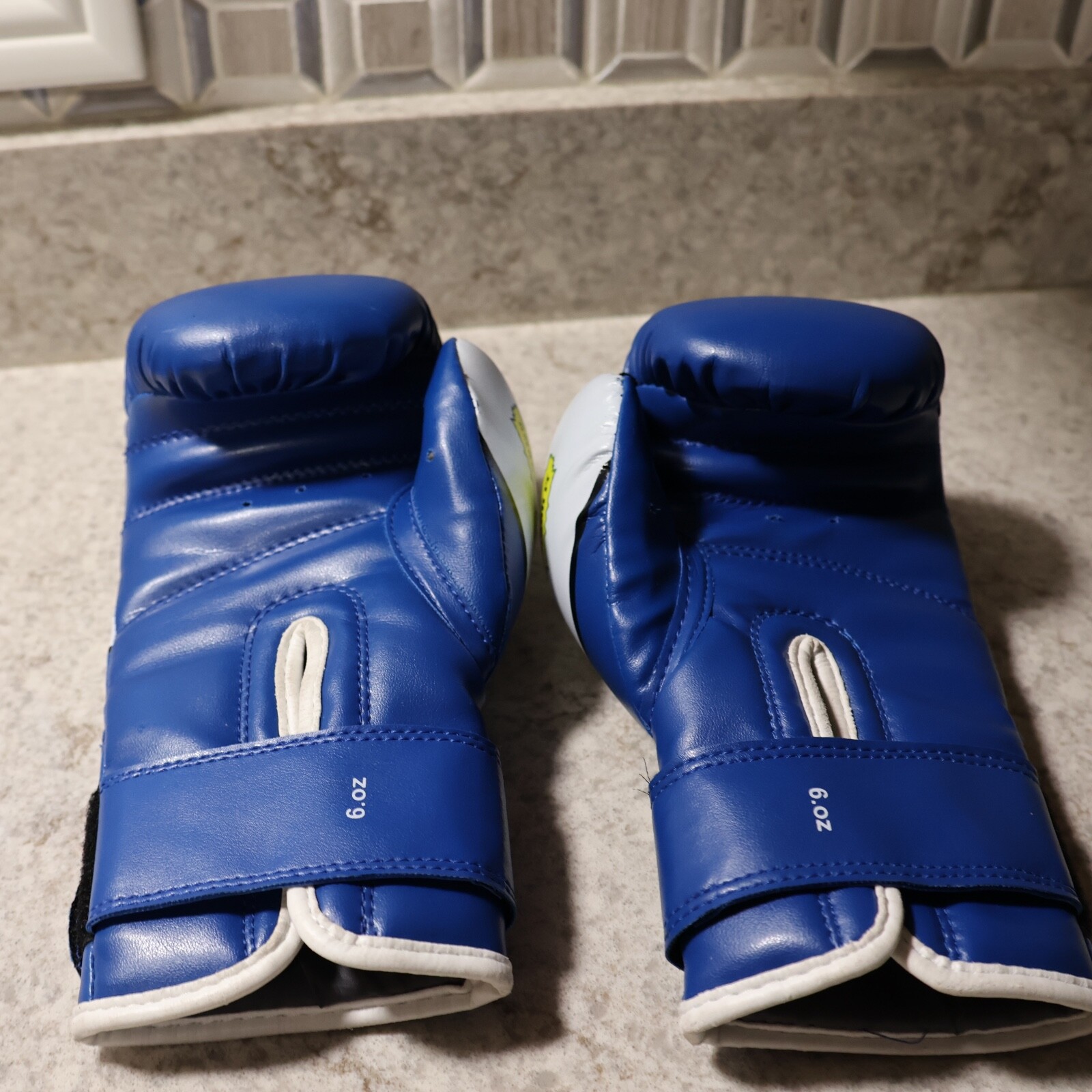 Hawk 6oz boxing gloves