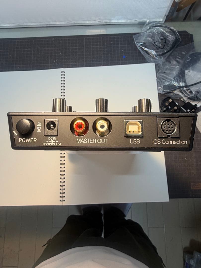 Reloop MIXTOUR Portable DJ Controller Audio Interface for djay TRAKTOR #0001