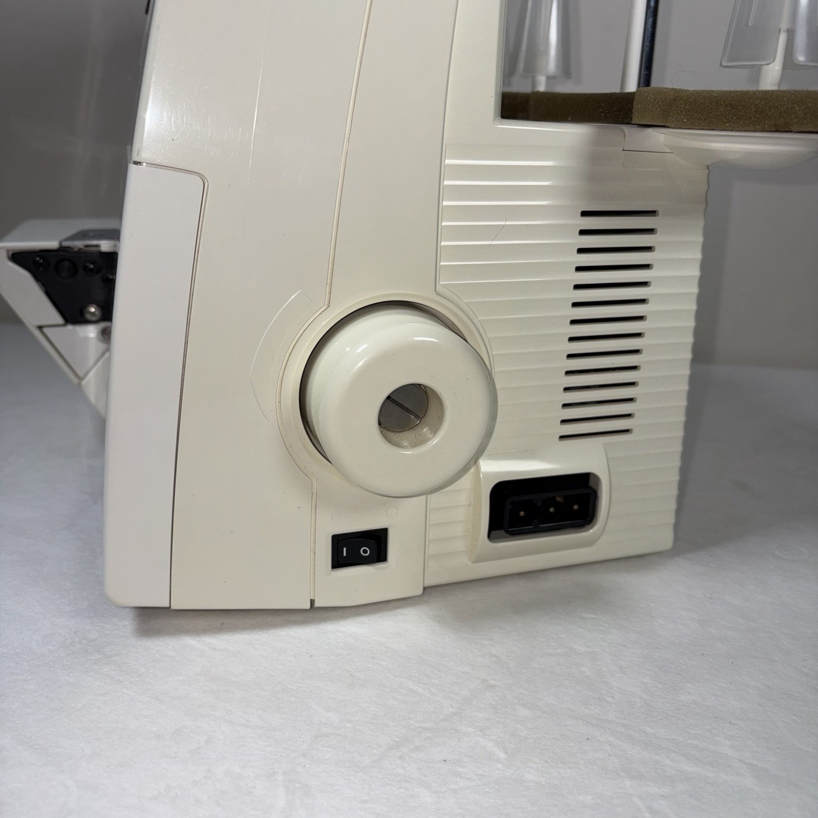 Bernina 700D Overlocker Serger Sewing Machine - Tested & Working