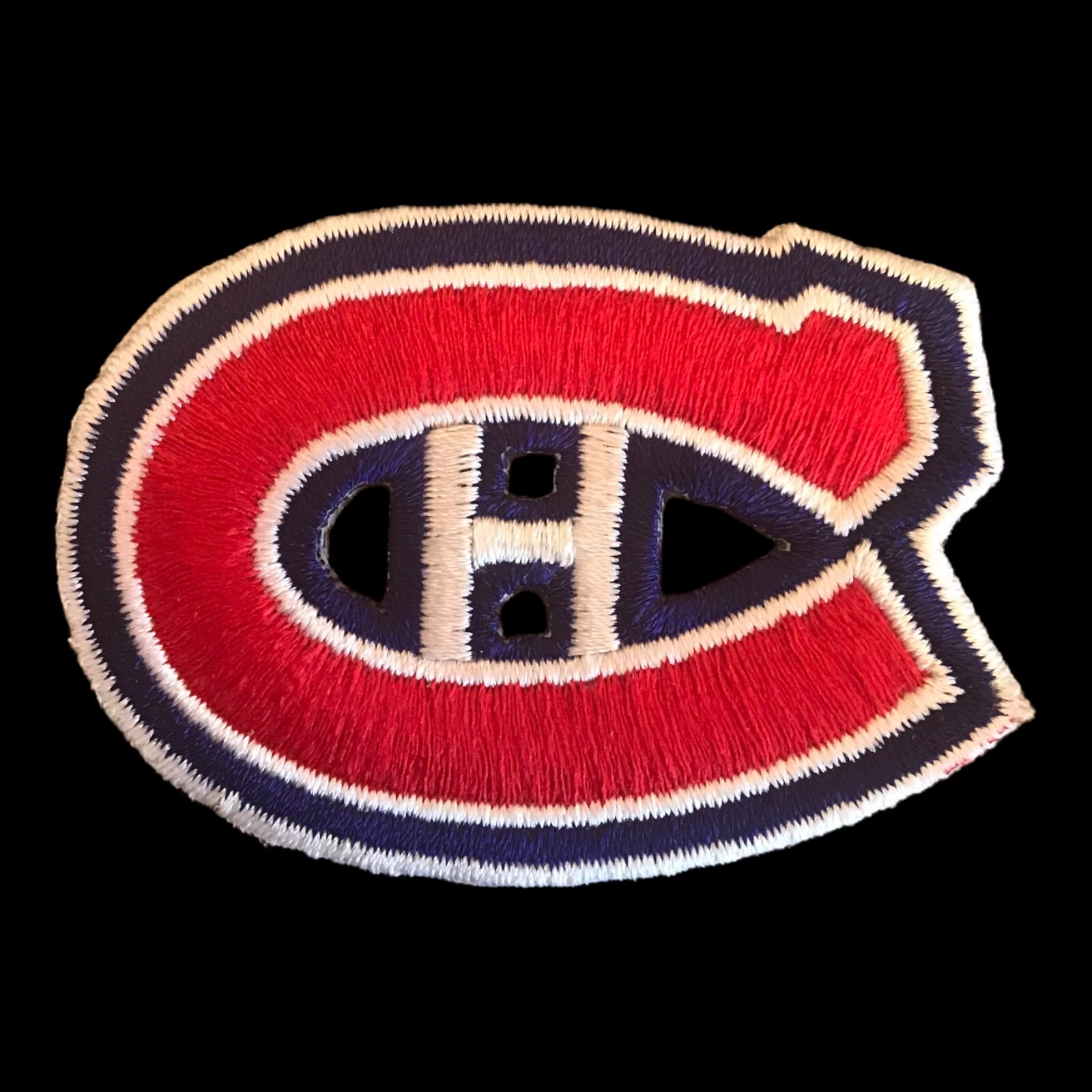 MONTREAL CANADIENS NHL HOCKEY VINTAGE 2.25" DIECUT WHITE BORDER TEAM LOGO PATCH