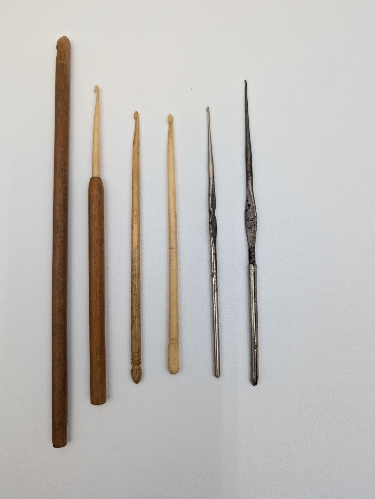 Antique Vintage Carved Bone Wood Metal Crochet Hooks  - Lot of 6
