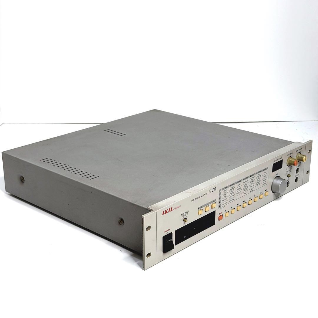 AKAI Professional S01 16-Bit MIDI Digital Sampler 2U Rackmount Floppy USED