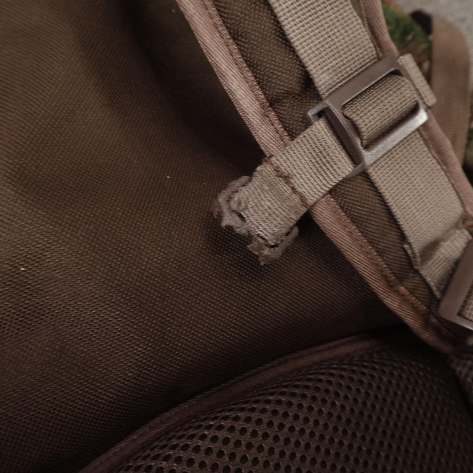ALPS OutdoorZ Hunting Backpack Camo Brown One Size Padded Hip Belt Daypack