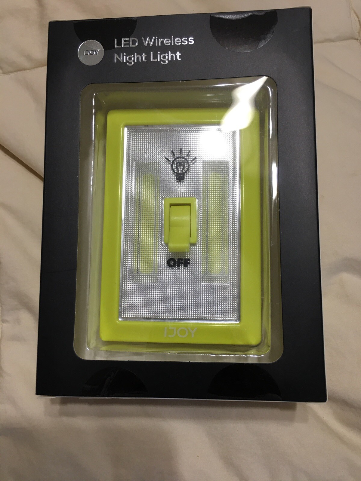IJOY LED WIRELESS NIGHT LIGHT YELLOW. Free Shipping USA