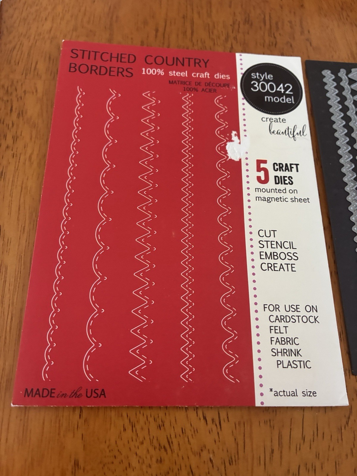 Memory Box-Stitched Country Borders Die Set- Item # 30042