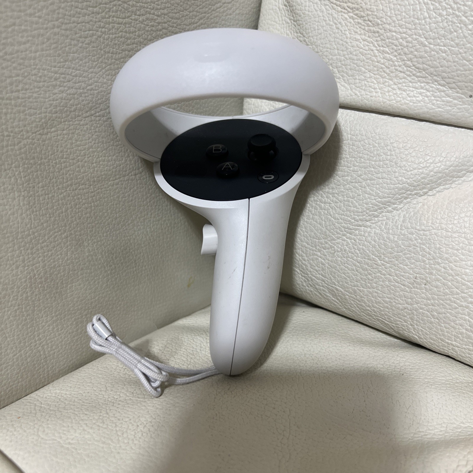 Genuine Meta Oculus Quest 2 Right Touch Controller – OEM – Open Box – Tested