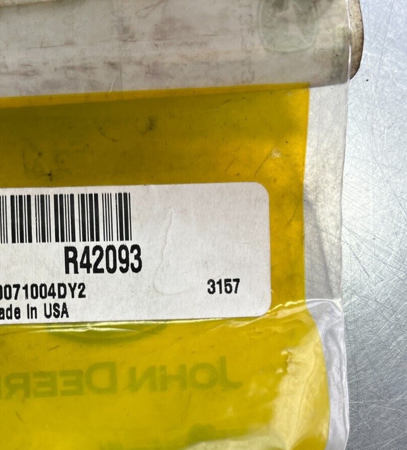 R42093   Genuine OEM  John Deere   GROMMET