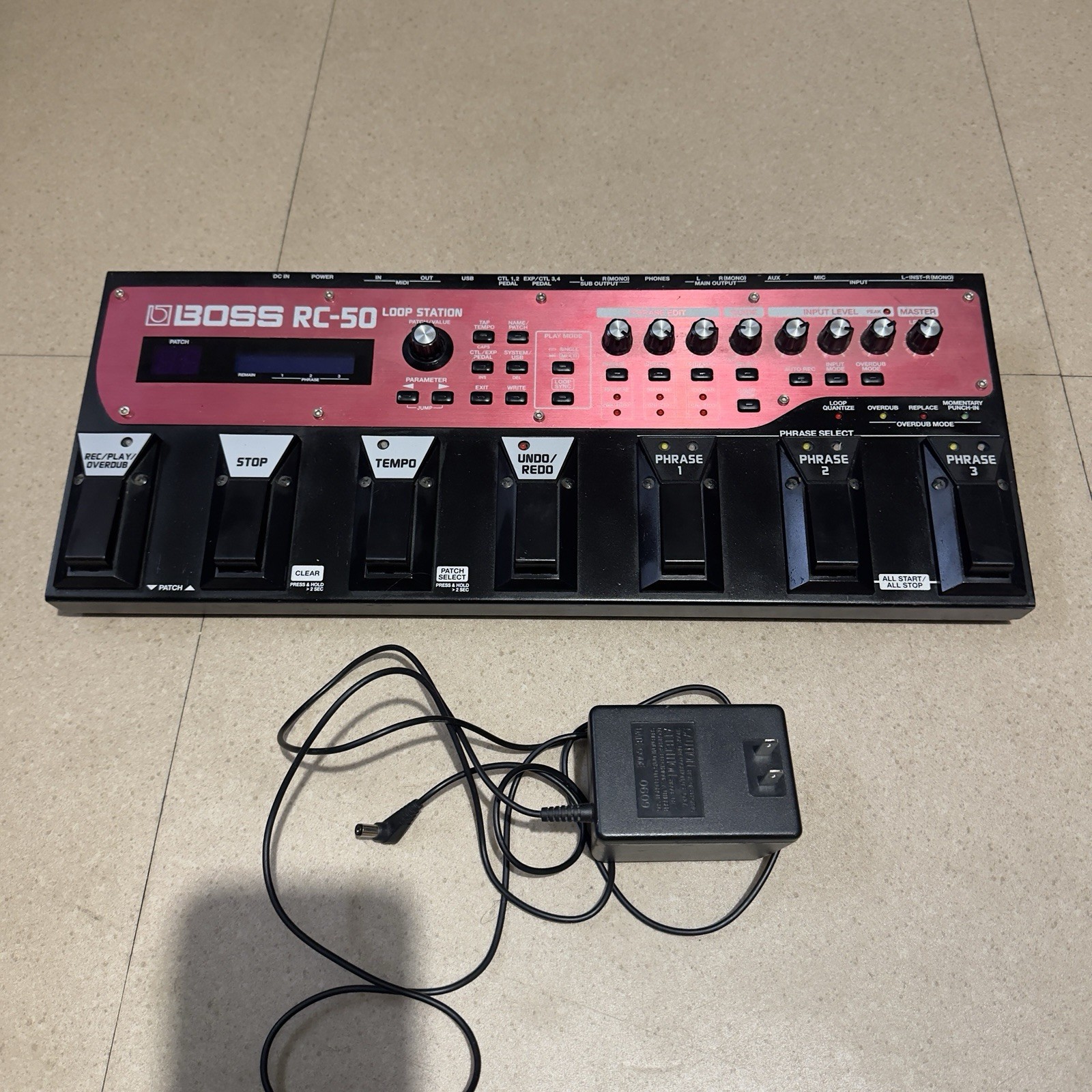 Boss RC-50 Loop Station Looper Guitar Effects Pedal P-30567