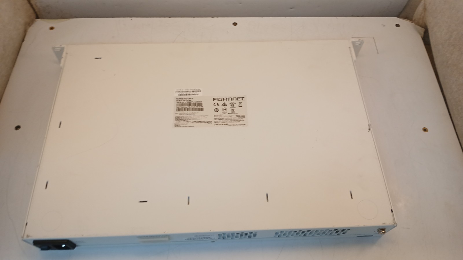 Fortinet FortiGate 200E 14-Port Network Firewall *POWERS ON* *UNTESTED* *READ*
