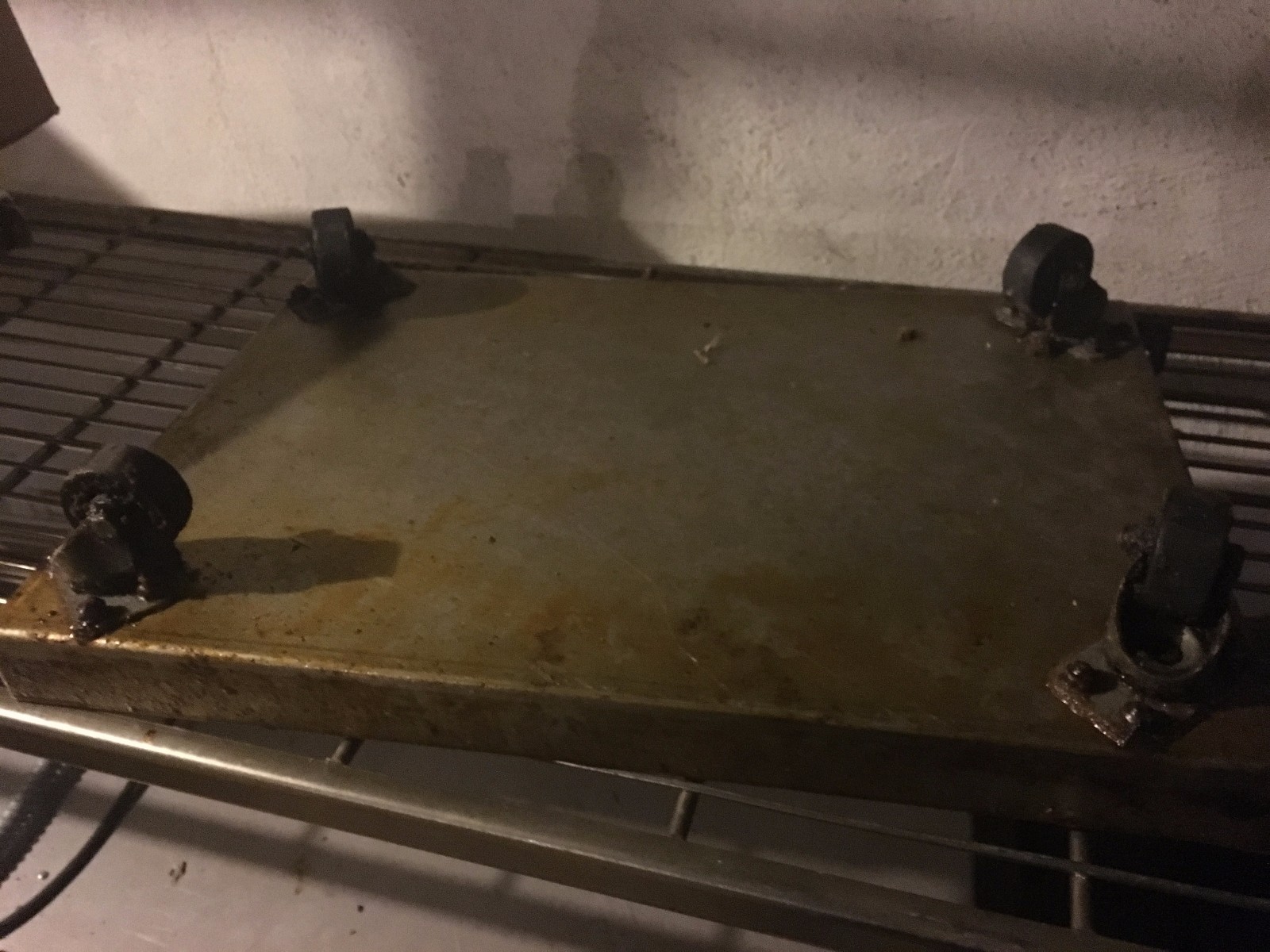 OIL PAN DOLLY FOR HENNY PENNY PRESSURE FRYER - NEED THIS SOLD - SEND ME OFFER?