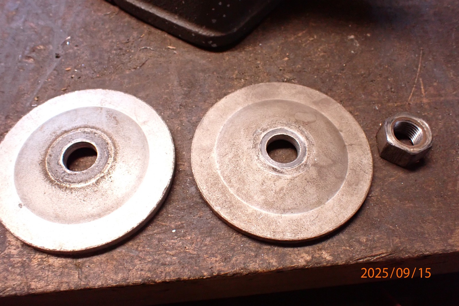 ARBOR NUT AND FLANGES FOR RIGHT SIDE OF  CRAFTSMAN MODEL 115.7561 BENCH GRINDER