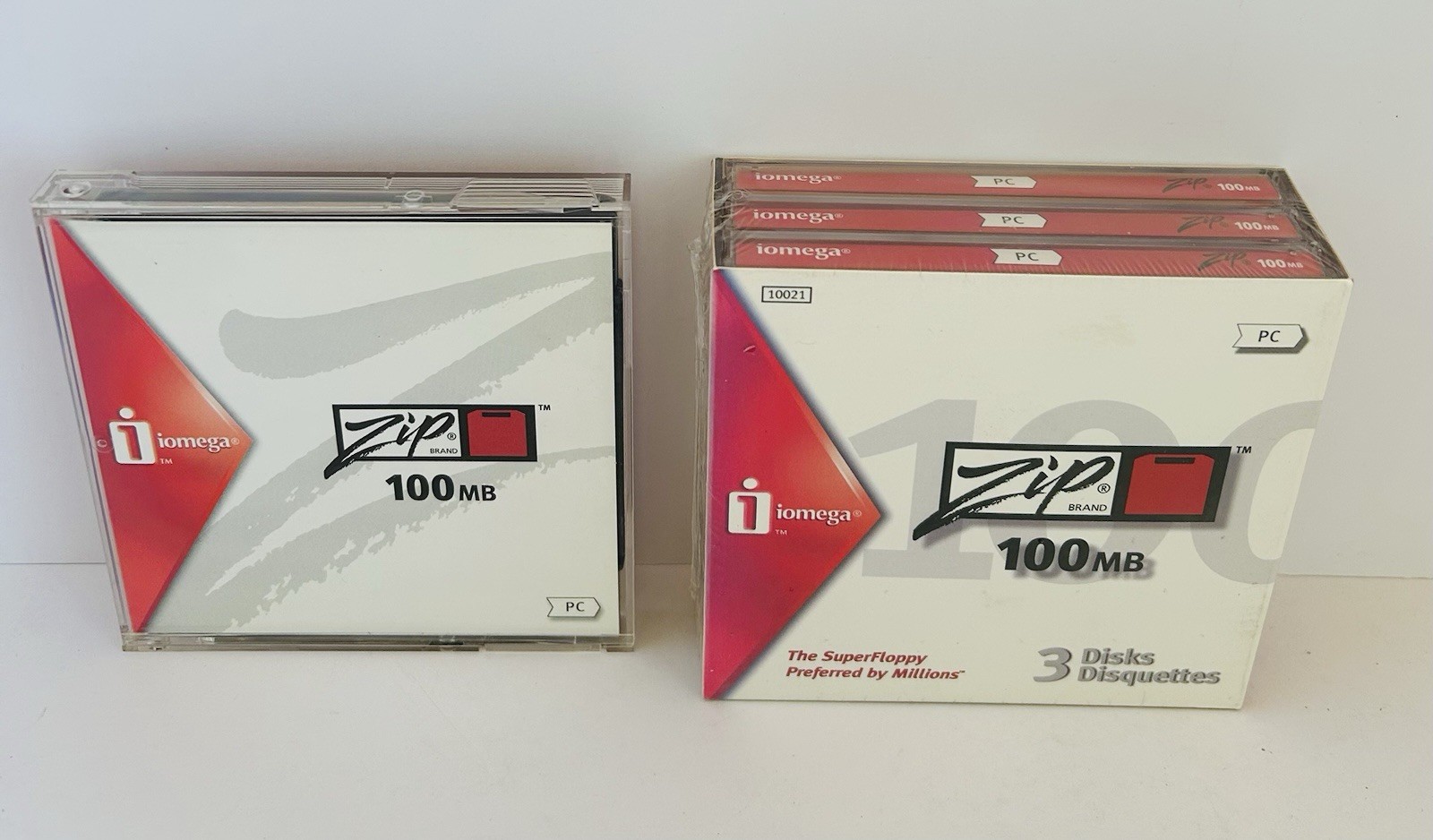 SET Of 4 ~ Iomega Zip 100 MB Disks ~ 3 Are Sealed In Package ~ 1 is not ~ NOS ~
