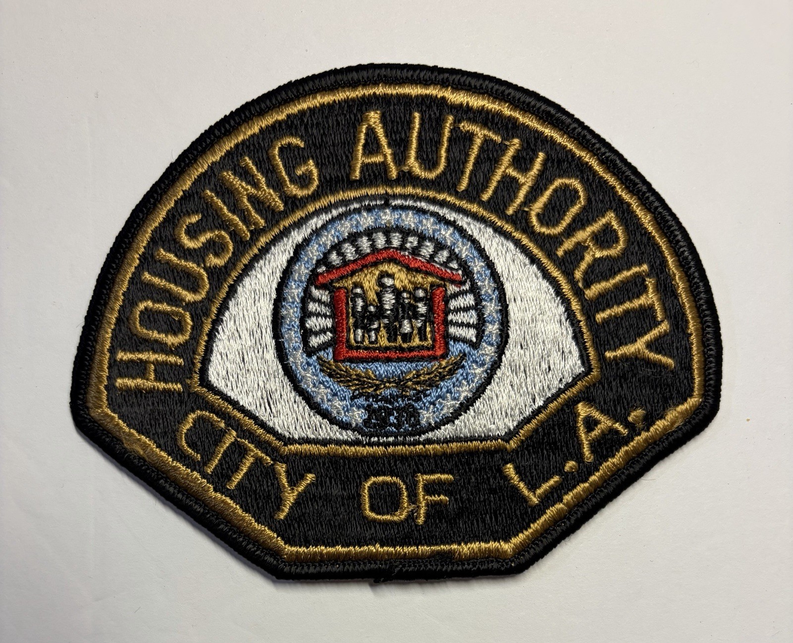 CALIFORNIA CITY OF LOS  ANGELES HOUSING AUTHORITY SECURITY POLICE PATCH #D24
