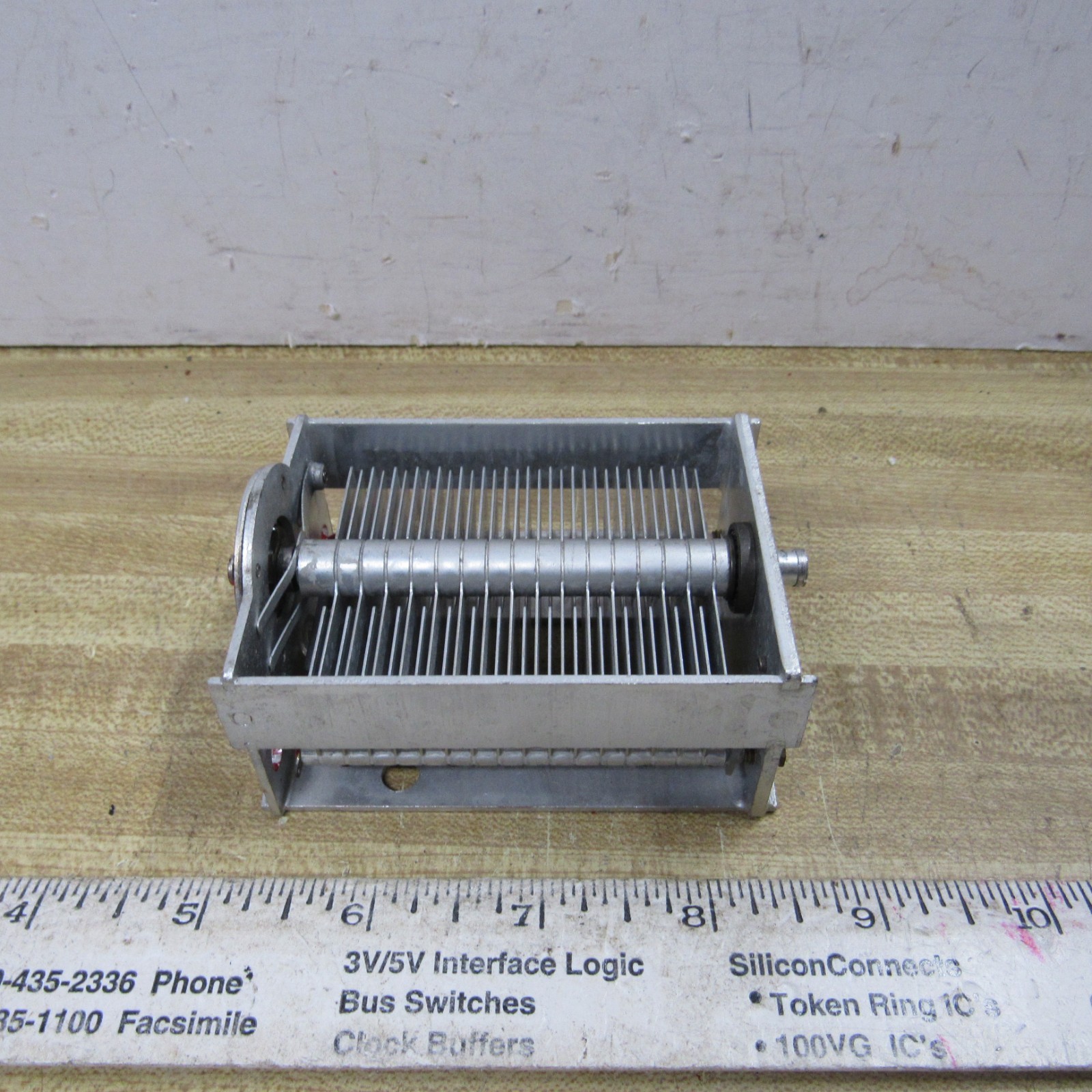 VARIABLE CAPACITOR 200 pF 28 to 198 pF 1/4 in Shaft ARC-5