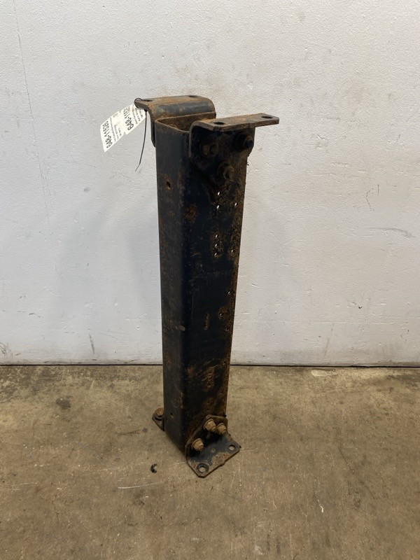 2019 Freightliner Cascadia Frame Crossmember 6813102246 (648-11526)