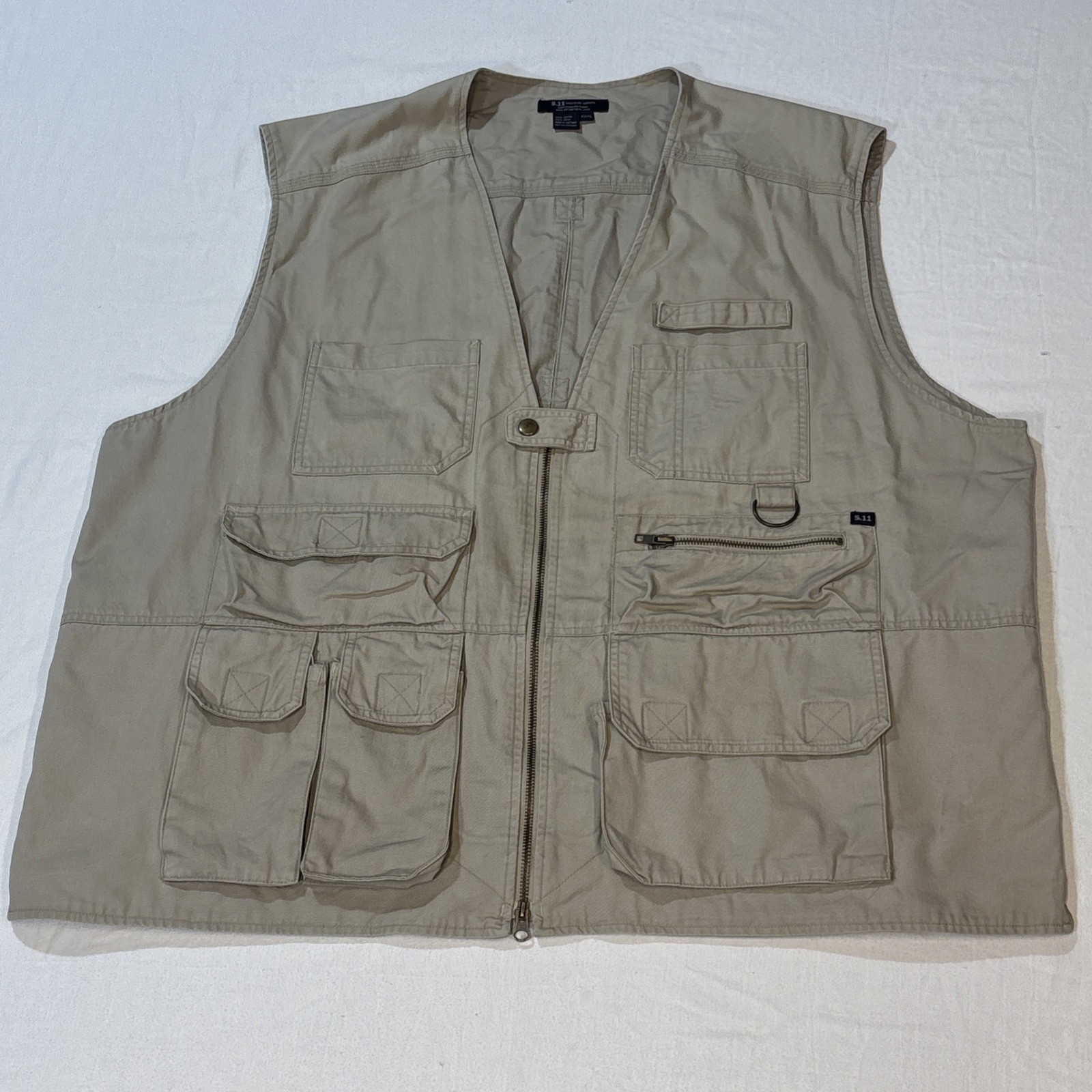 5.11 Tactical Series 80001 Khaki Hunting Cargo Vest Cotton Men's XXXL.
