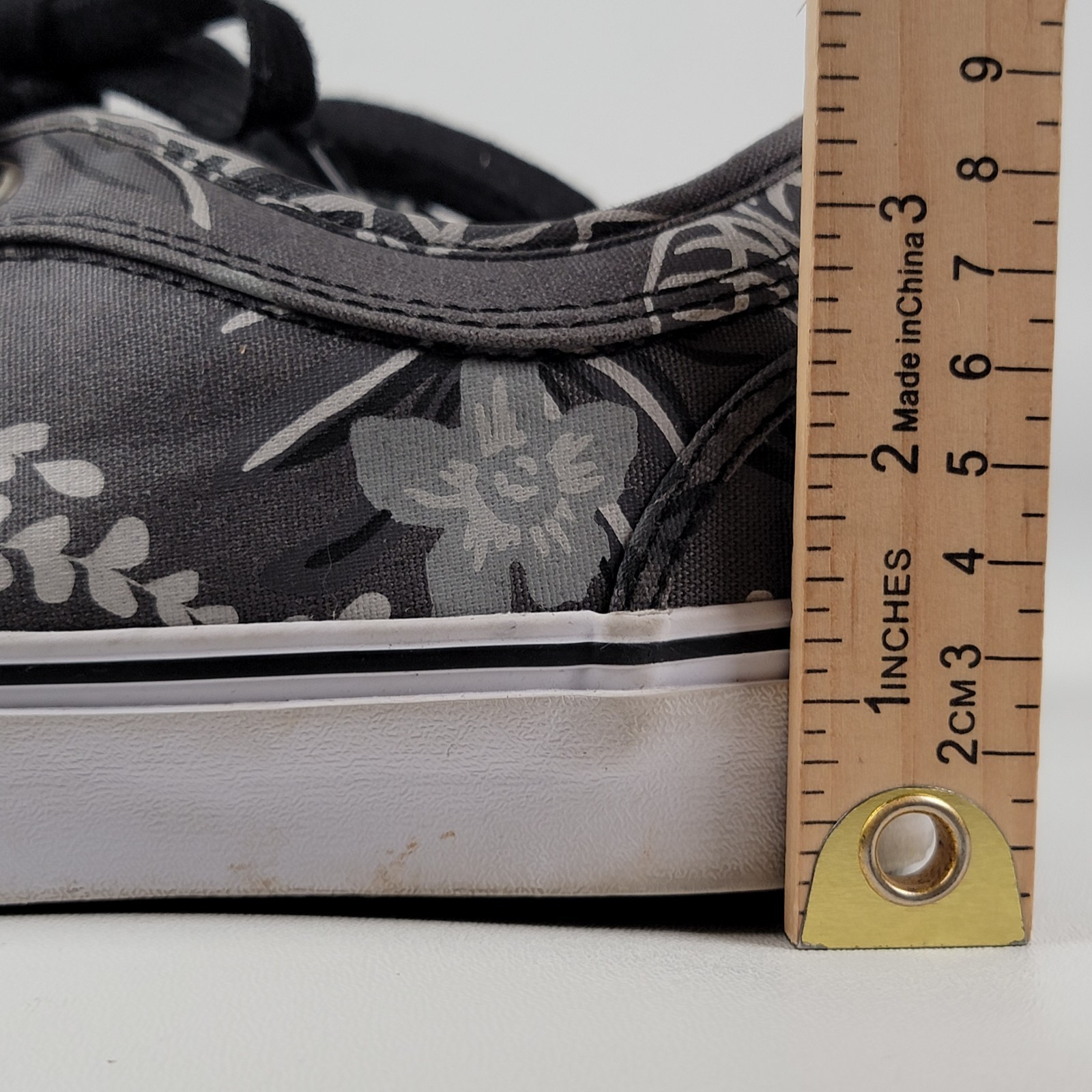 Vans Pro Ultracush HD Skateboard Shoes. Men Size 6.5 Multi Color Flowers