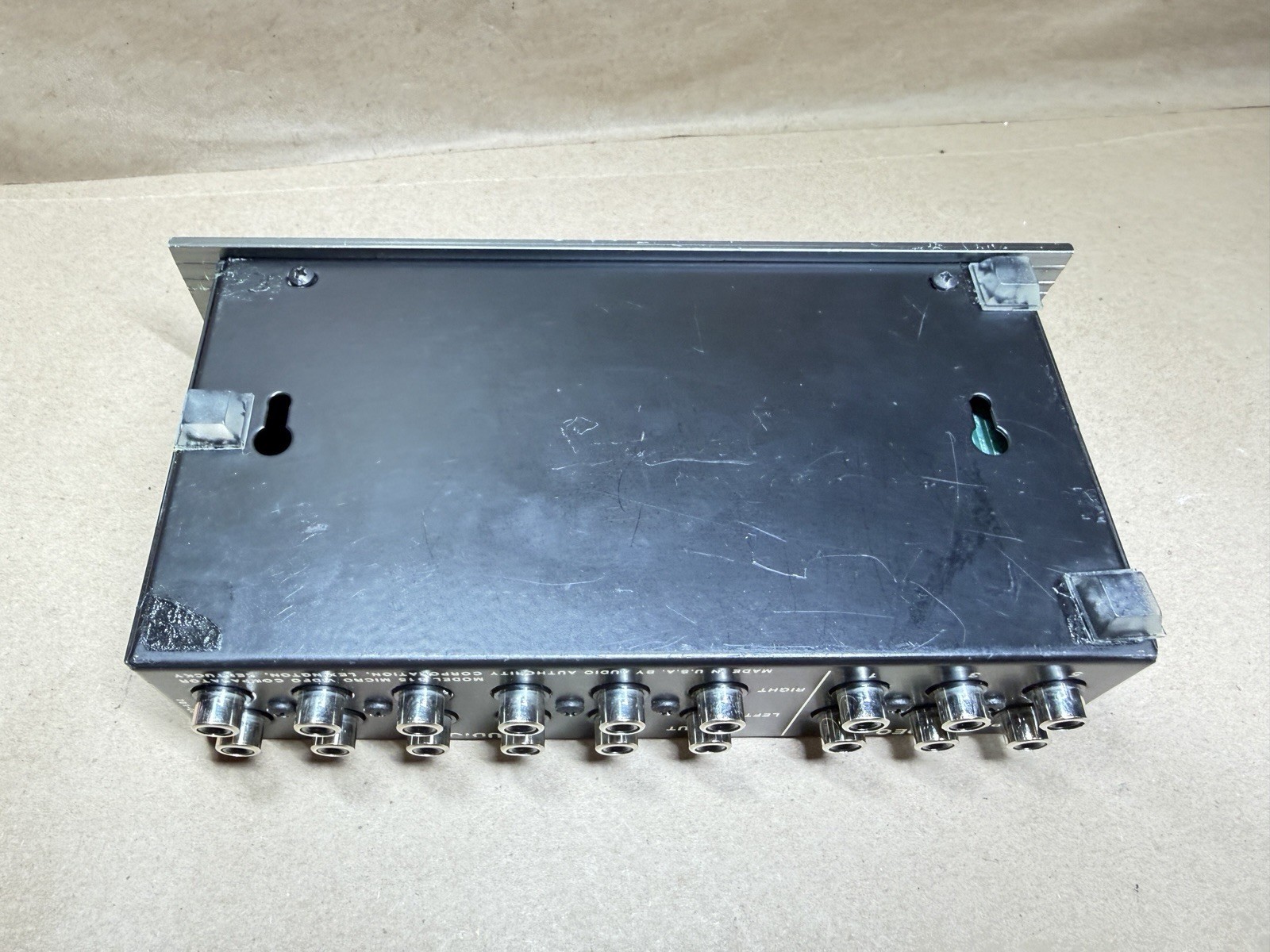 Audio Authority Model 515 Audio-Video Switch System RCA Micro Video Comparator