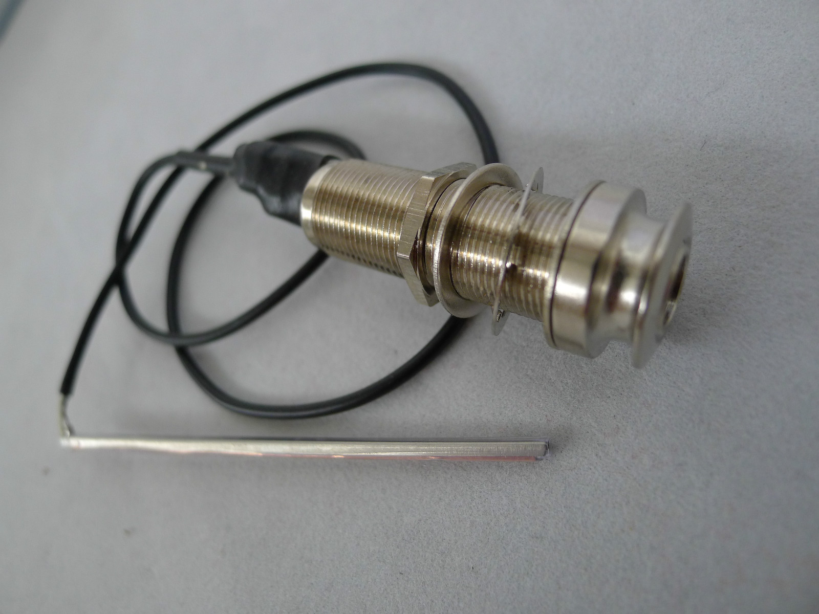 1/4" Stereo End Pin Jack Nickel With Acoustic Guitar Piezo Pickup Under Saddle