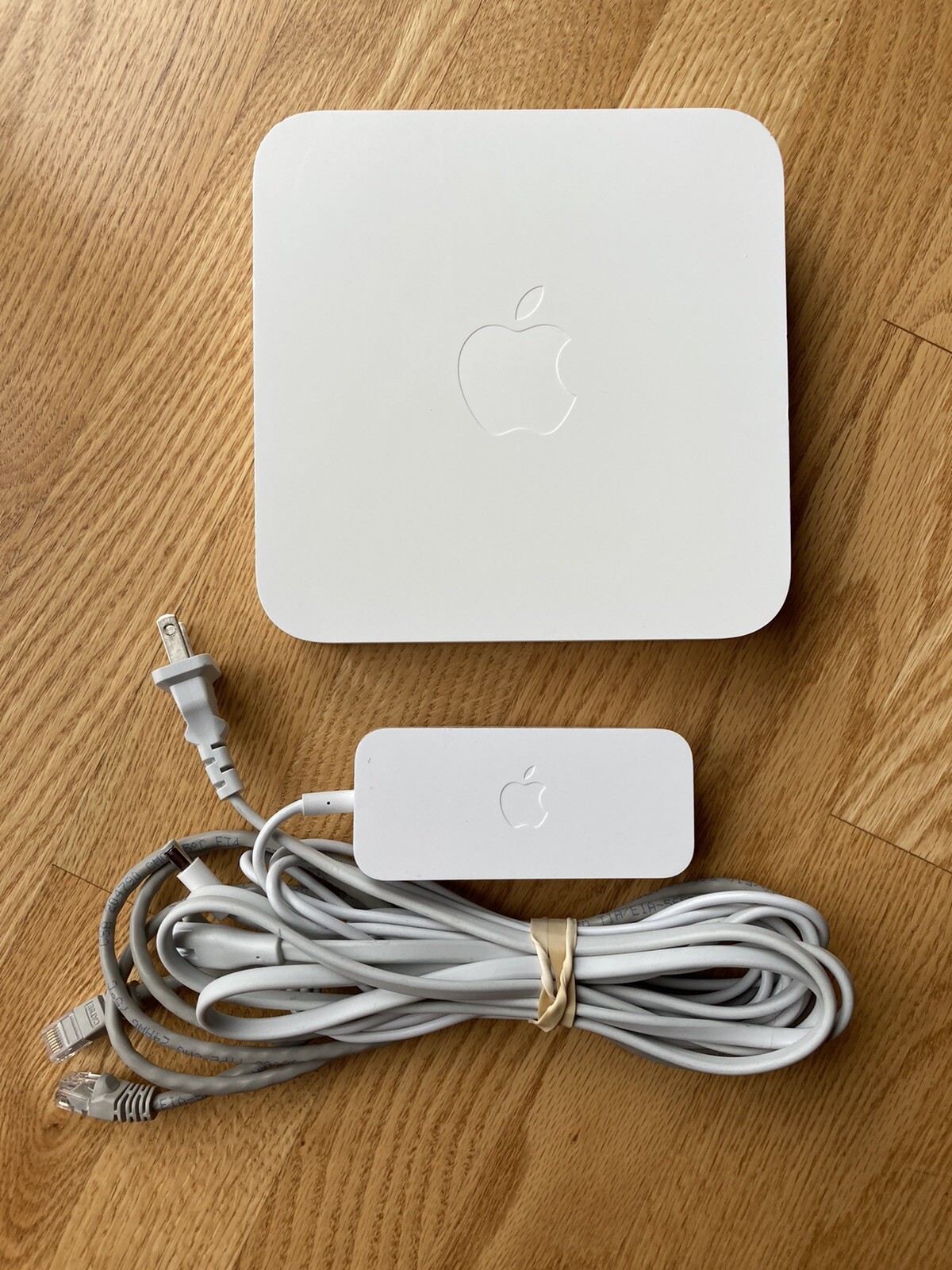 Apple Airport Extreme Base Station A1408 - FREE SHIPPING