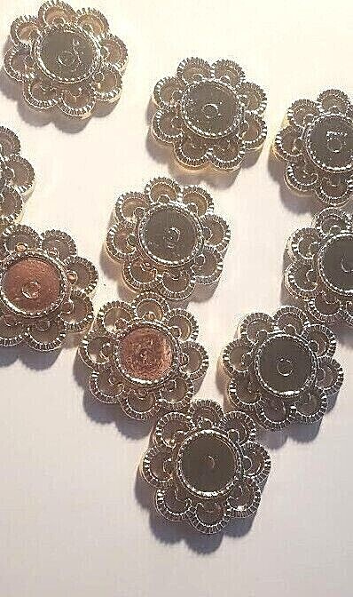 CraftbuddyUS 10pc 1.25inch Decorative ABS PALE GOLD Filigre Round Topper stickon