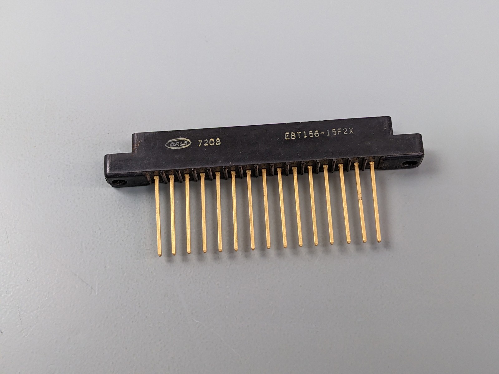 Dale EBT156-15F2X Card Edge Connector 15 Pin Wire Wrap 0.156in Spacing