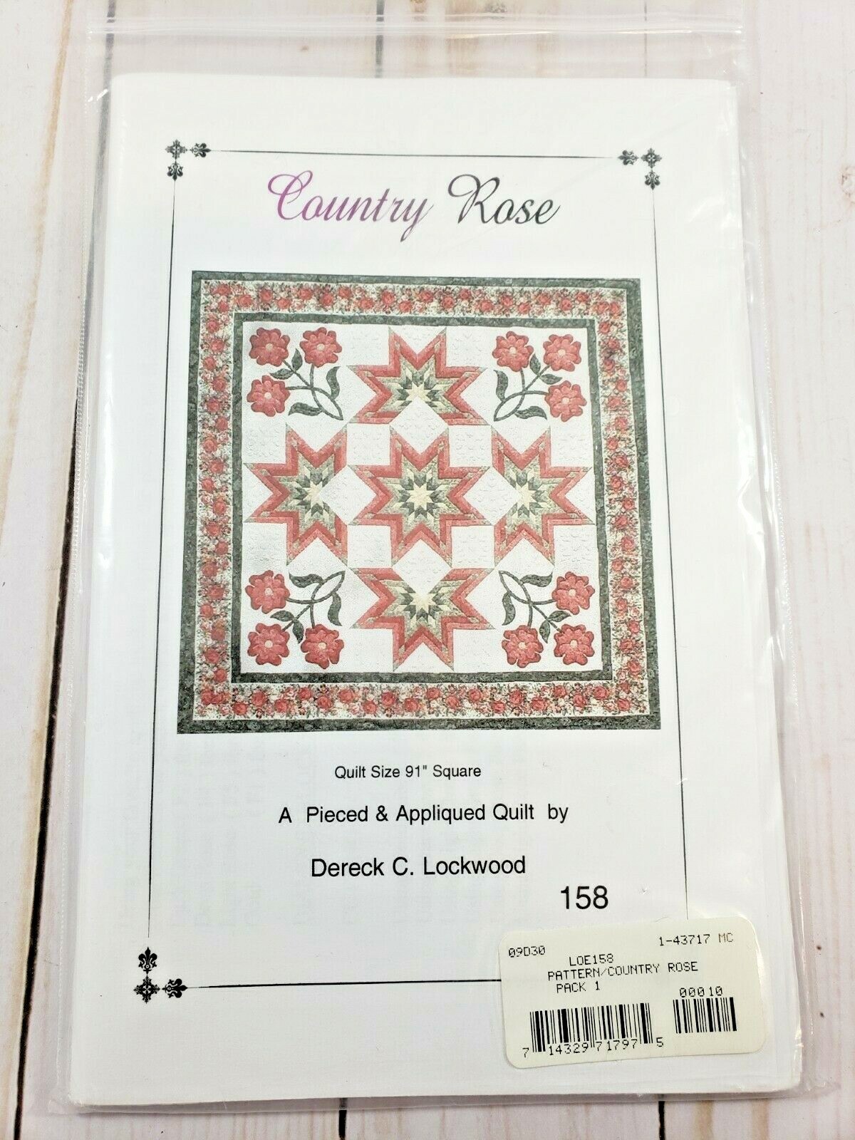 DERECK C. LOCKWOOD COUNTRY ROSE PIECED & APPLIQUED QUILT PATTERN