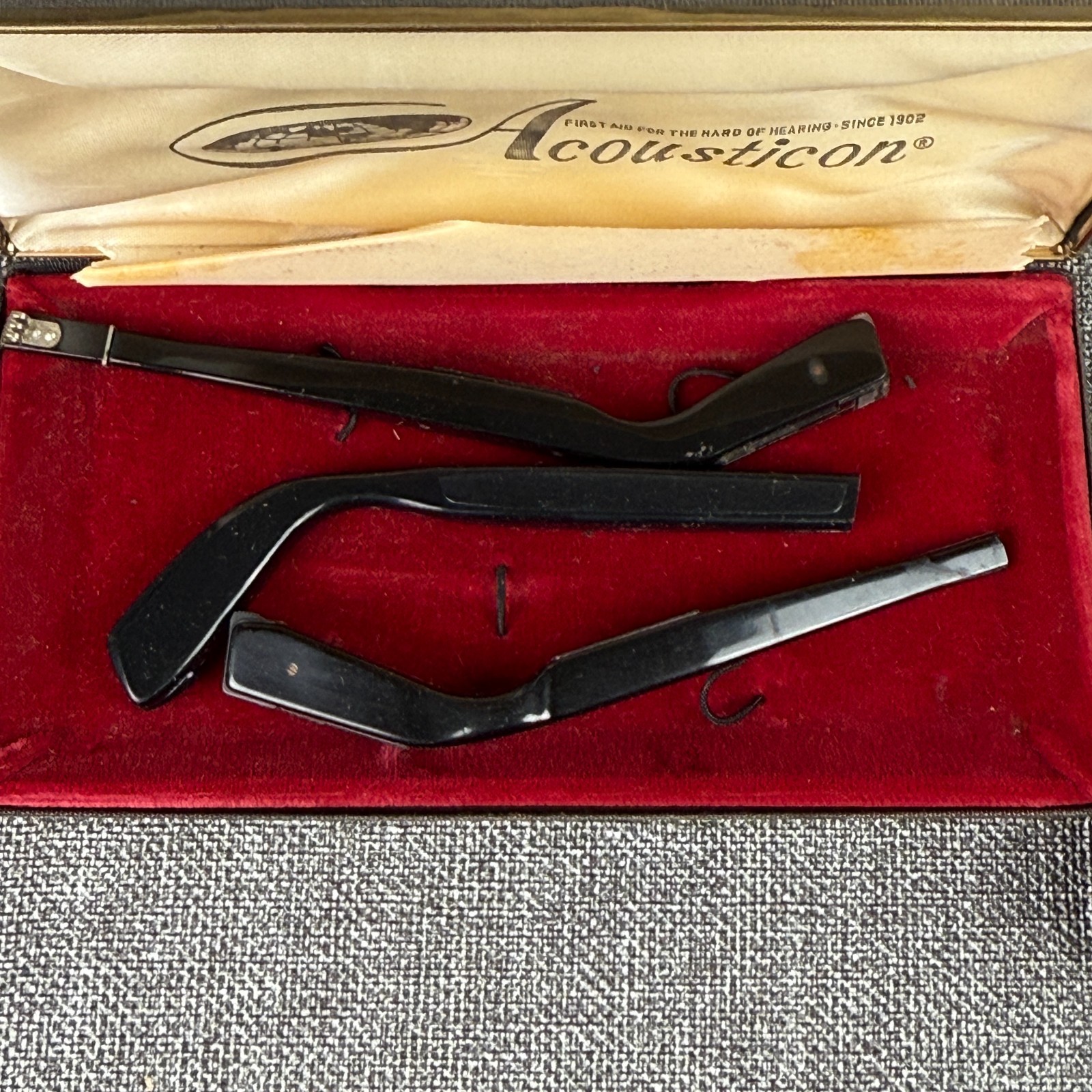 Vintage hearing aid 1970's - untested