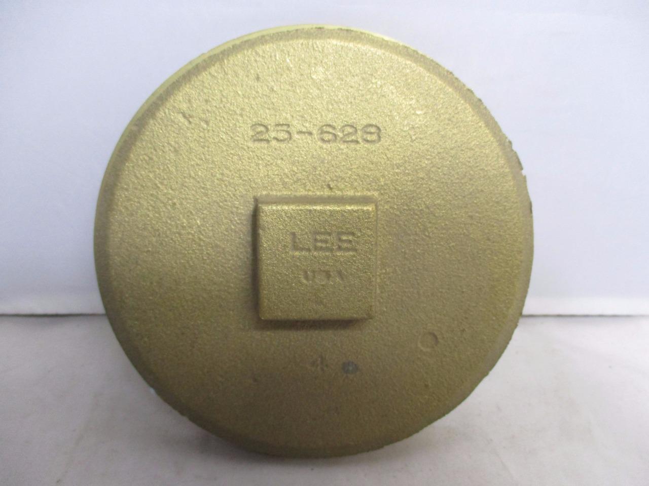 LEE 4" Brass Raised Nut Clean-Out Cover 25-628