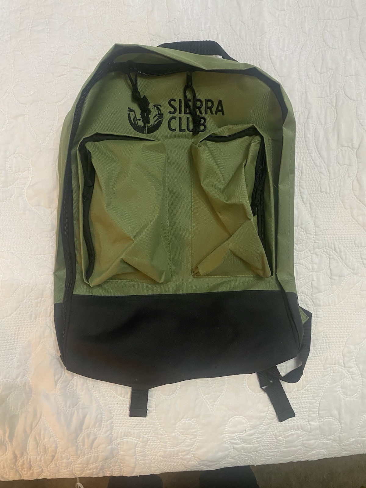 Sierra Club Hiking Backpack Green/Black Medium 15L 3 Pocket Nylon Fits 13"