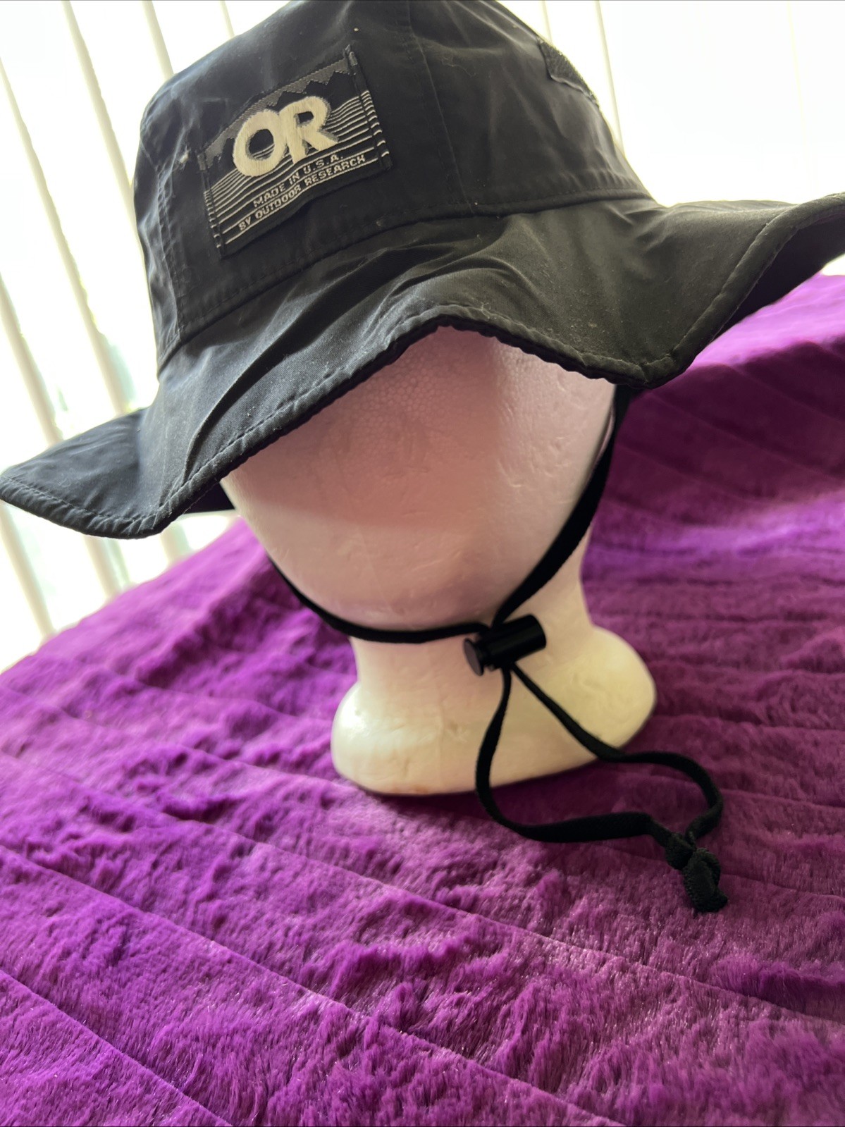 OR Waterproof Gore-tex Hat Size M, Black, Lined, Chin Strap, 3 inch Brim￼￼