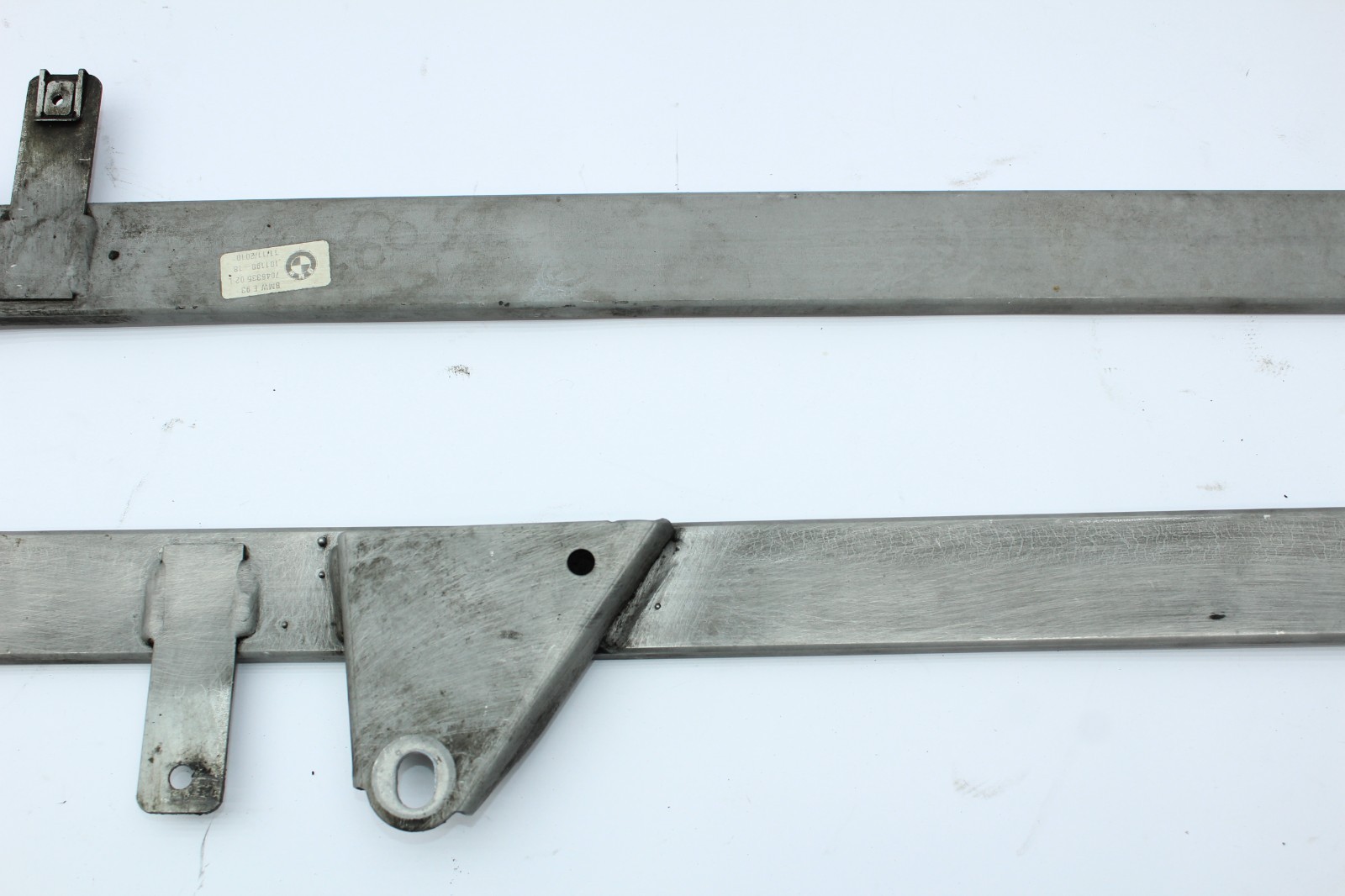 2007-2013 BMW E92 E93 328i 335i Front Subframe V-Brace Axle Strut Bracket Pair