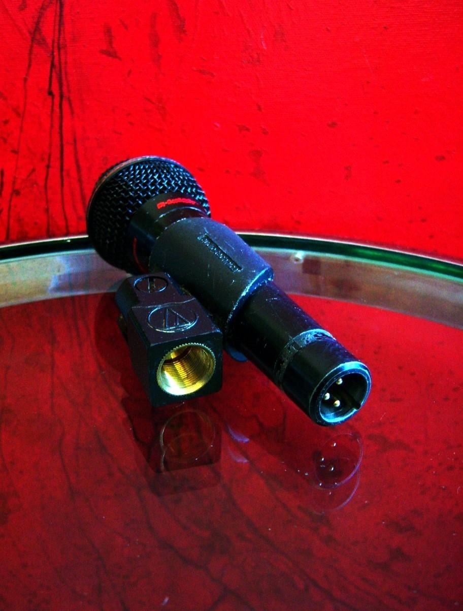 1990's Audio Technica Pro 10 dynamic cardioid microphone Lo Z w mic clip AKG # 1
